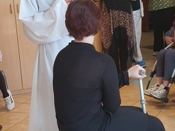 Występ młodzieżowej grupy teatralnej w Bytomskim Centrum Wsparcia, 18.04.2026